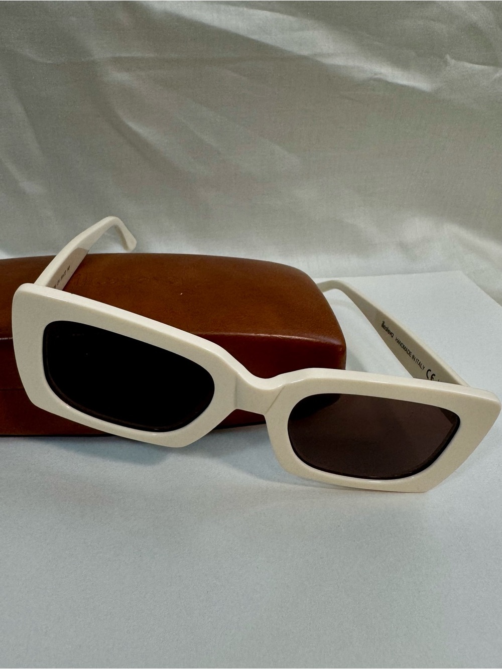 Illesteva Cream Rectangular Sunglasses with Dark Lenses